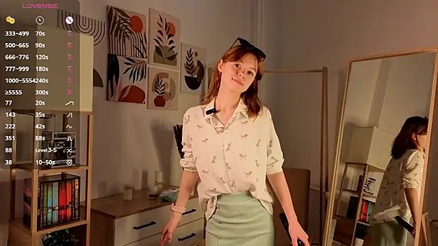 TiannaBorlace online show from 09-19-25, 11:14