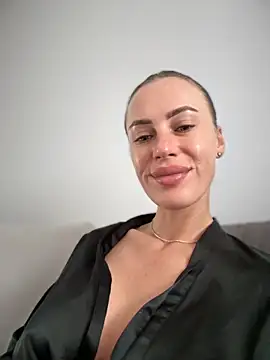  JessyRey  online show from 10-13-25, 09:00