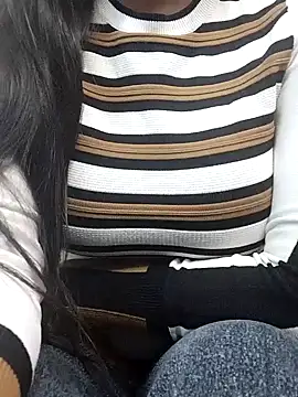 Snapshot of Laxmi_89 chatting on 02-10-26, 06:23 Laxmi 89 online show from 02-10-26, 06:23