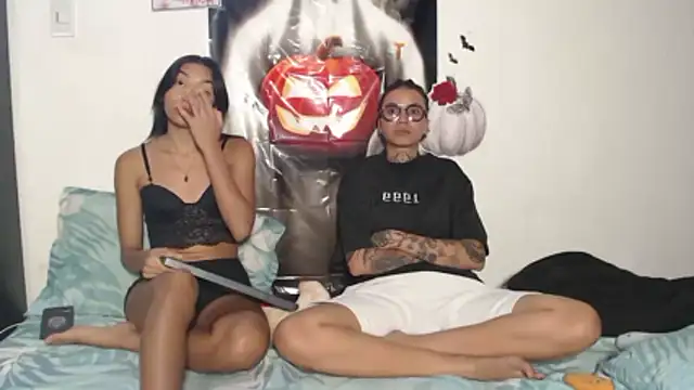 ParisAndVi online show from 10-29-25, 11:25