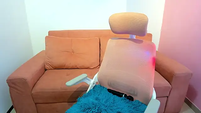 Emiss Jones online show from 01-06-26, 02:21