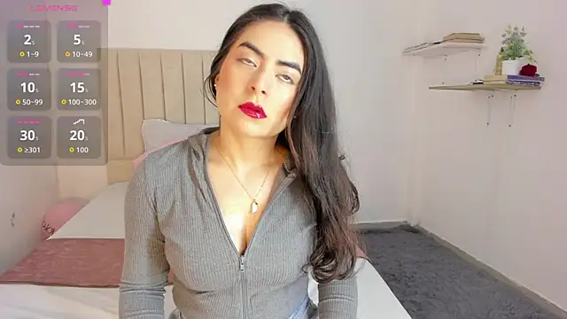 Snapshot of sashaa_petit chatting on 09-29-25, 11:16 sashaa petit online show from 09-29-25, 11:16