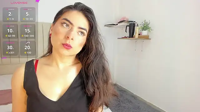 Snapshot of sashaa_petit chatting on 09-16-25, 11:33 sashaa petit online show from 09-16-25, 11:33
