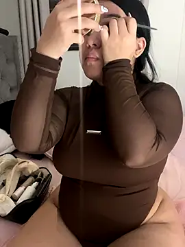 Aliciawhitee online show from 10-22-25, 02:55