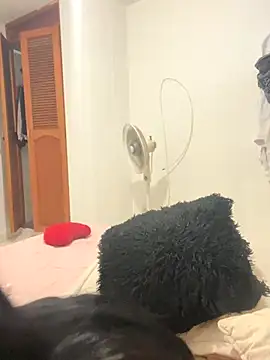 Aliciawhitee online show from 10-30-25, 01:15