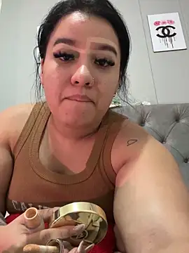 Aliciawhitee online show from 10-14-25, 12:22