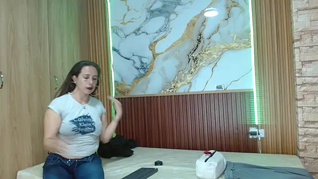 mollyandsam303av online show from 03-11-26, 07:30