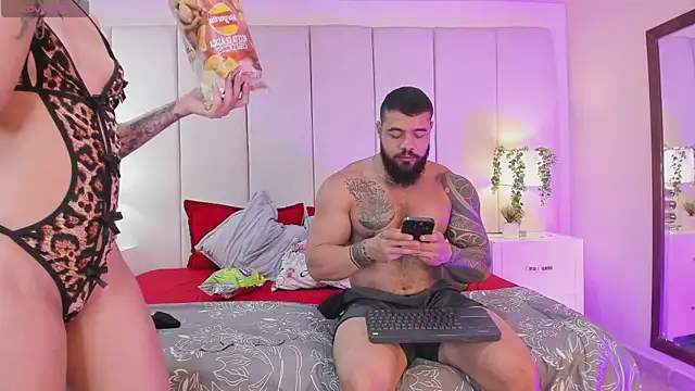 college muscle ass1 online show from 10-22-25, 12:21