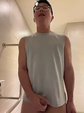 maxime0928 online show from 04-04-26, 04:13