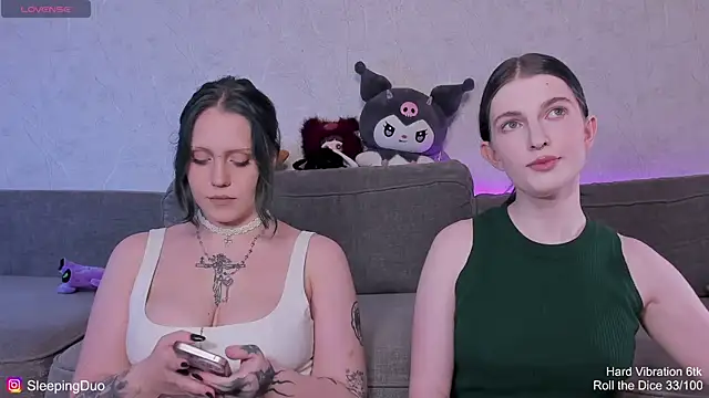 Snapshot of Threesomebabes chatting on 07-13-26, 02:49 Threesomebabes online show from 07-13-26, 02:49