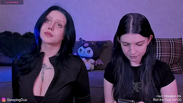 Threesomebabes online show from 06-11-26, 07:22