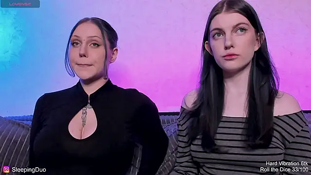 Snapshot of Threesomebabes chatting on 07-31-26, 12:10 Threesomebabes online show from 07-31-26, 12:10
