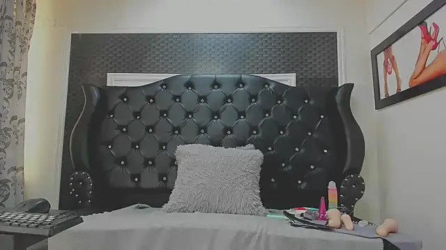Snapshot of Oriana_Jhonson chatting on 05-09-26, 11:35 Oriana Jhonson online show from 05-09-26, 11:35