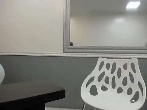 Oriana Jhonson online show from 04-14-26, 11:26