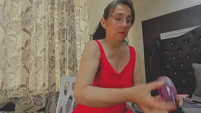Snapshot of Oriana_Jhonson chatting on 05-08-26, 12:20 Oriana Jhonson online show from 05-08-26, 12:20