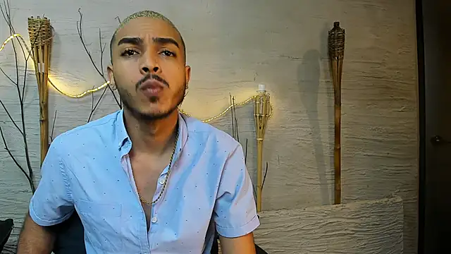 Snapshot of MarcusRain_ chatting on 02-13-26, 03:50 MarcusRain online show from 02-13-26, 03:50