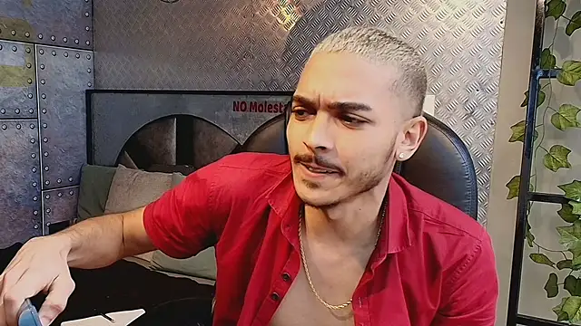 Snapshot of MarcusRain_ chatting on 02-14-26, 04:07 MarcusRain online show from 02-14-26, 04:07