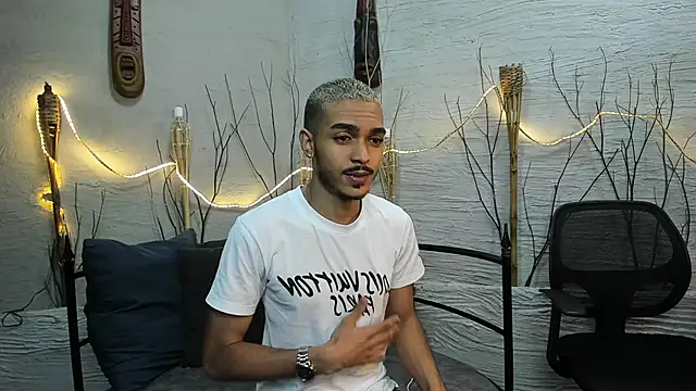 Snapshot of MarcusRain_ chatting on 02-17-26, 03:37 MarcusRain online show from 02-17-26, 03:37