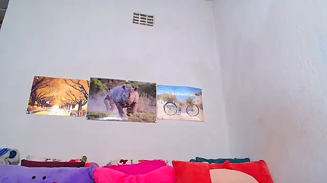 LoloQueen5 online show from 10-22-25, 01:54