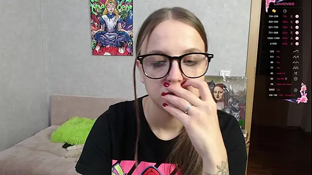 Violetwin online show from 09-29-25, 05:51