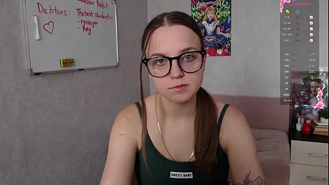 Violetwin online show from 10-18-25, 06:59