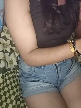 Laila Pahadi online show from 11-21-25, 10:53