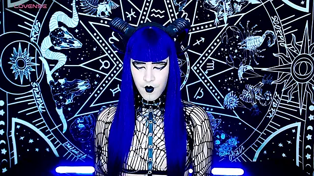 Snapshot of naomi_satan chatting on 10-16-25, 02:31 naomi satan online show from 10-16-25, 02:31