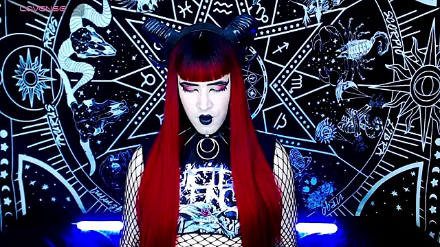 naomi satan online show from 10-28-25, 12:55