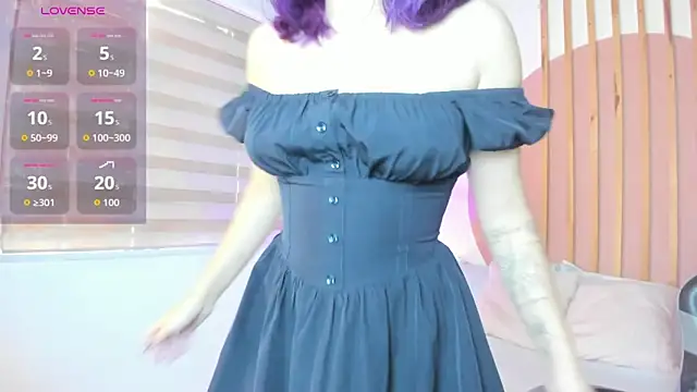 Snapshot of rei_cos chatting on 10-09-25, 12:17 rei cos online show from 10-09-25, 12:17