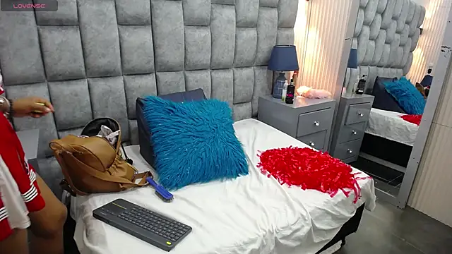 canela a73 online show from 10-31-25, 06:26