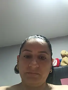 Snapshot of Titiss8921 chatting on 10-05-25, 01:24 Titiss8921 online show from 10-05-25, 01:24