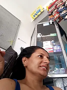 Snapshot of Titiss8921 chatting on 10-03-25, 12:17 Titiss8921 online show from 10-03-25, 12:17