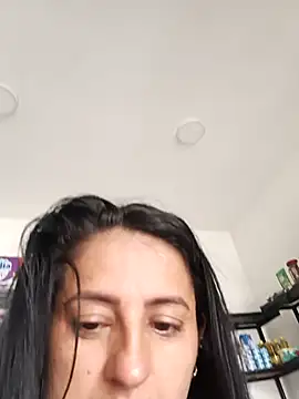 Snapshot of Titiss8921 chatting on 10-22-25, 02:05 Titiss8921 online show from 10-22-25, 02:05