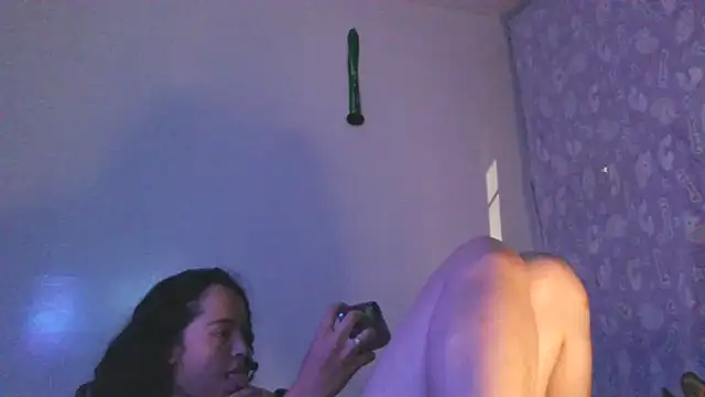 Snapshot of dalay18 chatting on 11-13-25, 04:05 dalay18 online show from 11-13-25, 04:05