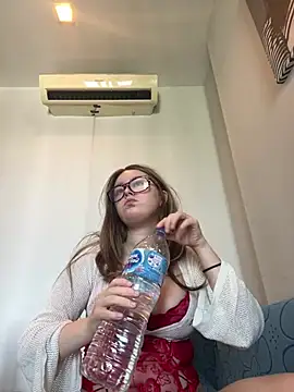 cherryrosealiee online show from 07-14-26, 04:50