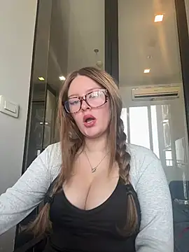 cherryrosealiee online show from 07-15-26, 04:19