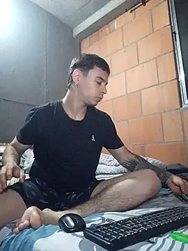 Killua Zoldyck420 online show from 11-11-25, 02:06