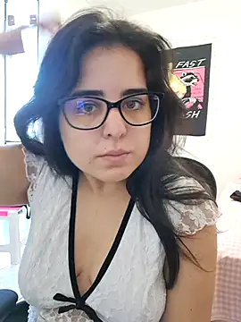 CutteGirl99 online show from 09-25-25, 02:01