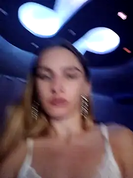 Mr And Mrs Kiss online show from 09-23-25, 02:18