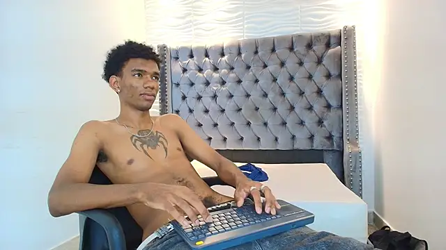 nero reyd online show from 07-08-26, 08:20