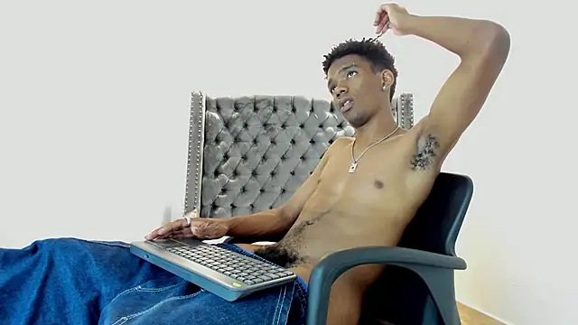 Snapshot of nero_reyd chatting on 10-11-25, 07:59 nero reyd online show from 10-11-25, 07:59