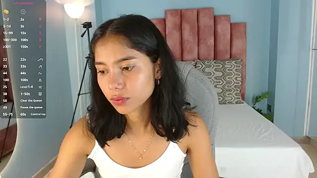 Snapshot of Milaa_Star_ chatting on 02-26-26, 03:39 Milaa Star online show from 02-26-26, 03:39