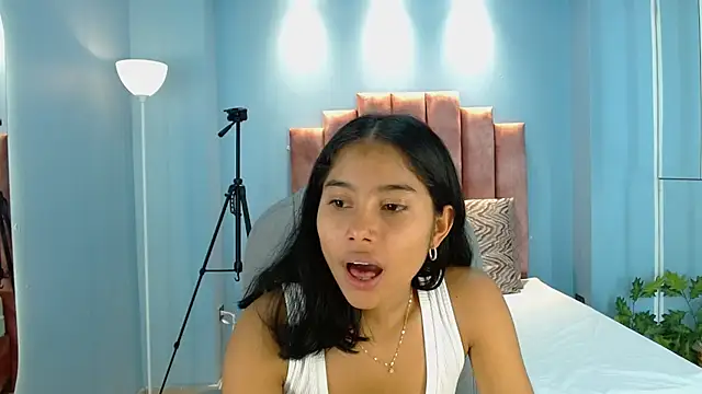 Snapshot of Milaa_Star_ chatting on 02-11-26, 04:01 Milaa Star online show from 02-11-26, 04:01