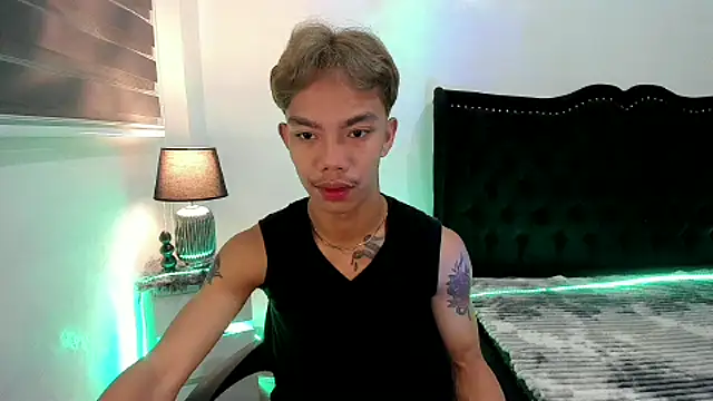 Snapshot of jersthebigfuckerxxx chatting on 10-04-25, 02:24 jersthebigfuckerxxx online show from 10-04-25, 02:24