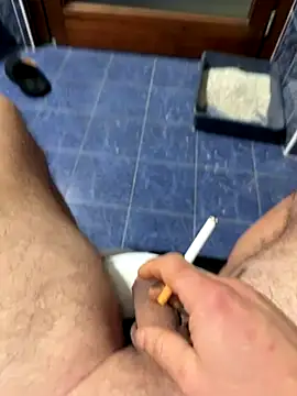 maialexte online show from 12-22-25, 05:29