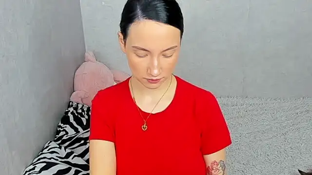 EileenMoores online show from 04-08-26, 06:42