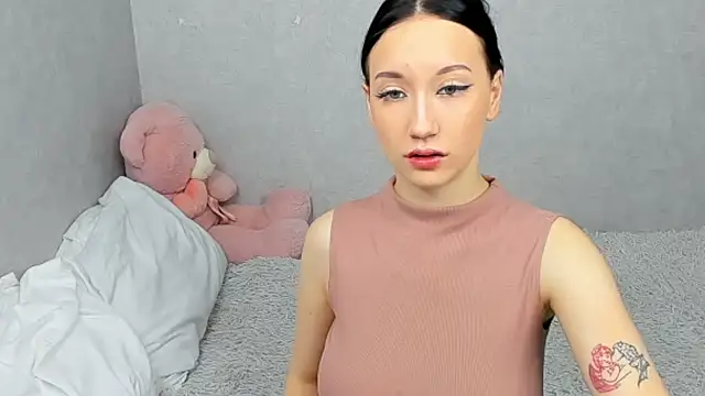 EileenMoores online show from 02-25-26, 02:50