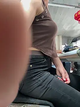 irina hana online show from 04-16-26, 12:44