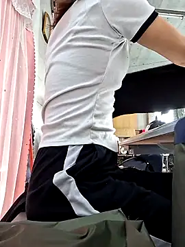 irina hana online show from 12-23-25, 12:43