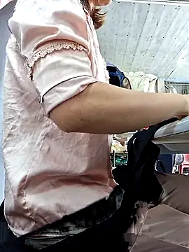 irina hana online show from 11-09-25, 02:04